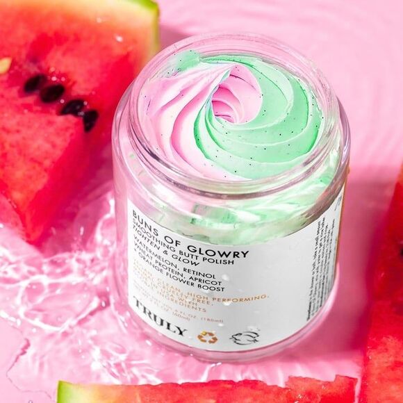 TRULY Beauty: Buns of Glowry Smoothing Butt Polish - Picture 1 of 10